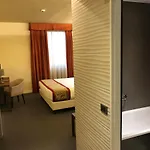 Antony - Venice Airport 4*