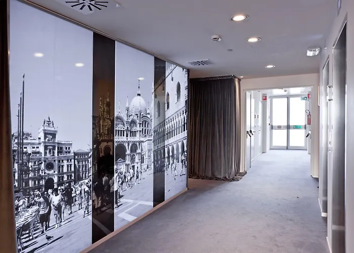 Antony - Venice Airport Campalto