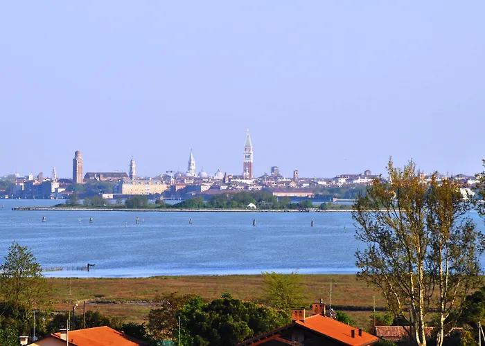 Antony - Venice Airport