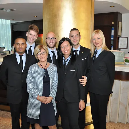 Antony - Venice Airport