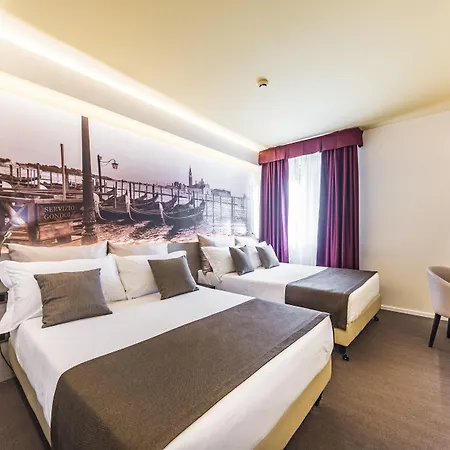 Antony - Venice Airport מלון קמפלטו