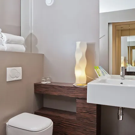 Antony - Venice Airport فندق