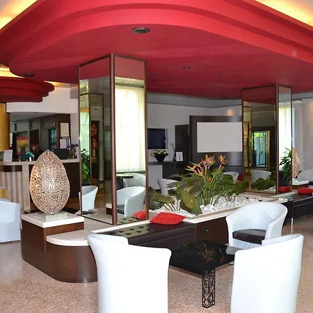 Antony Hotel 4*