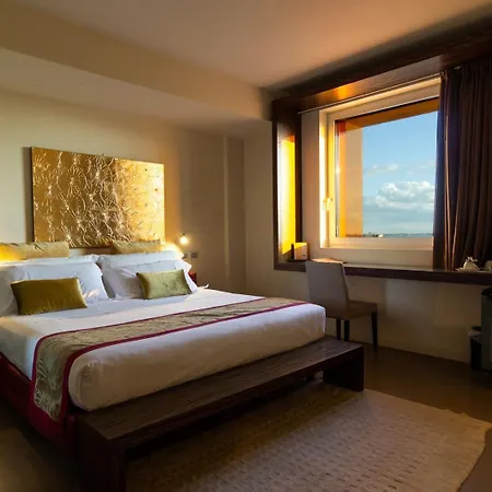Hotel Antony 4*